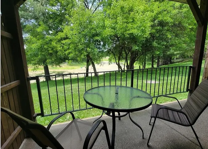Wildlife Prairie Park Lodge Hanna City