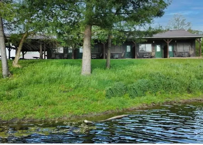 Lodge Wildlife Prairie Park *