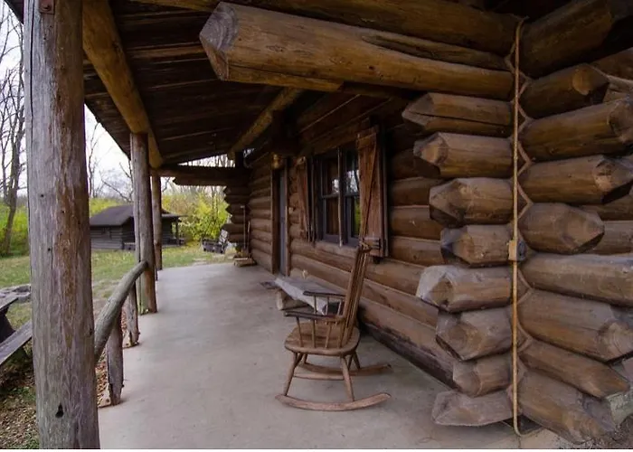 Lodge Wildlife Prairie Park
